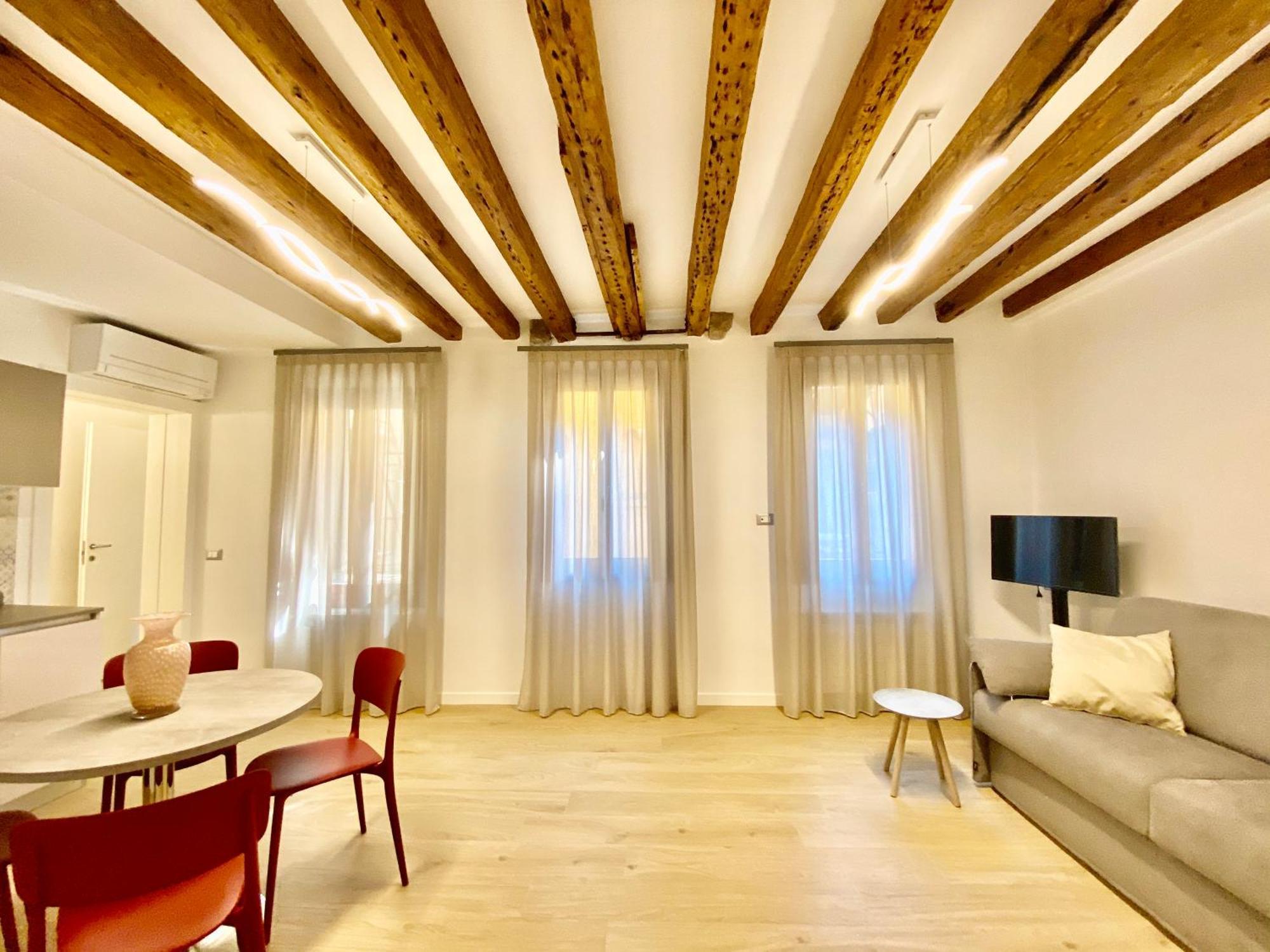 Suite House New Apartments Wi Fi Venice Island Exteriér fotografie