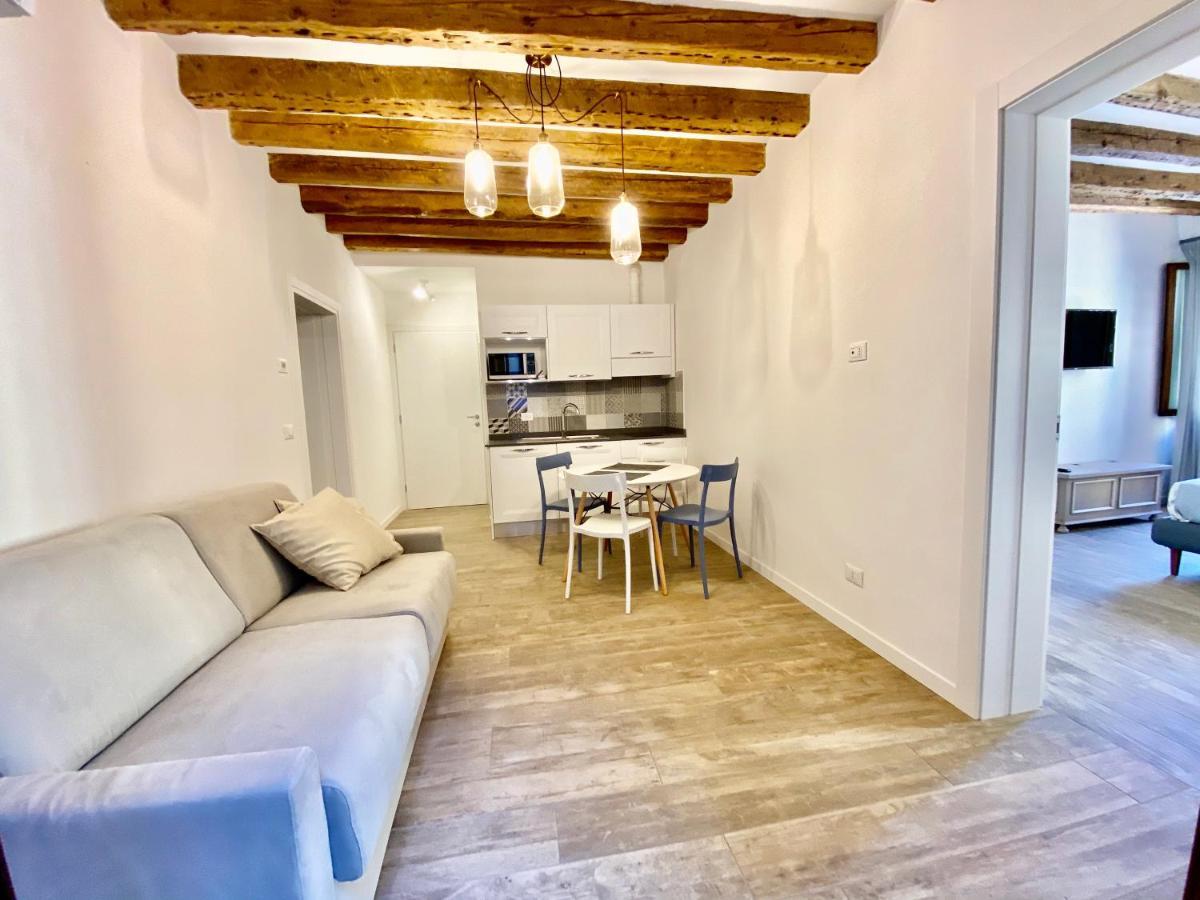 Suite House New Apartments Wi Fi Venice Island Exteriér fotografie