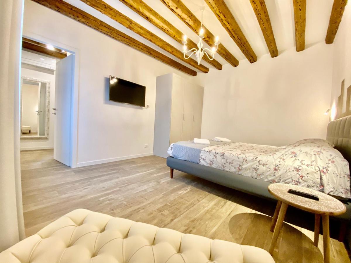 Suite House New Apartments Wi Fi Venice Island Exteriér fotografie